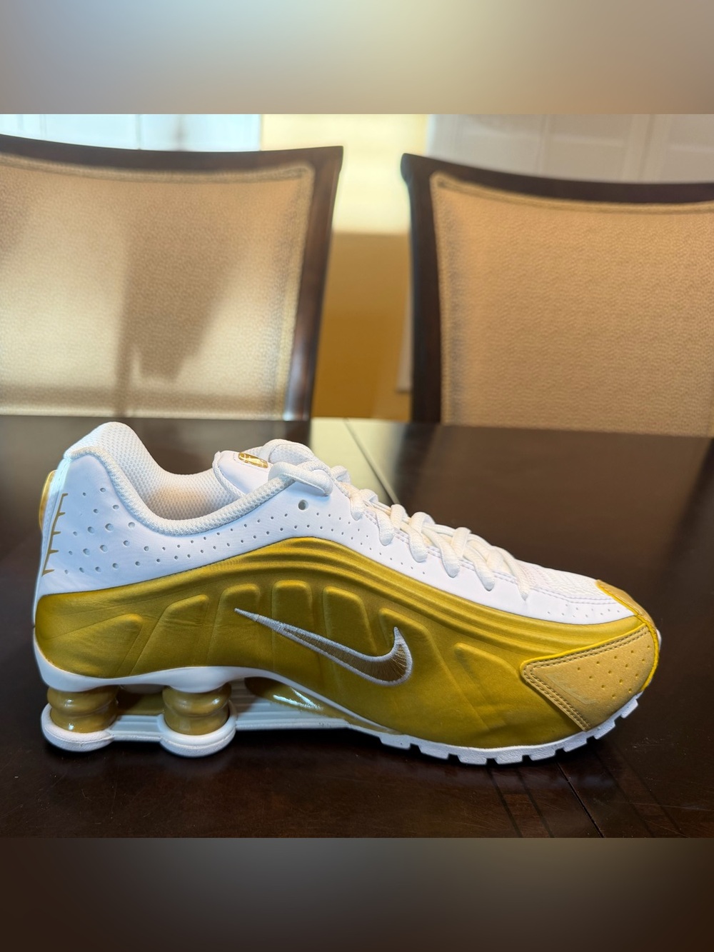 New Nike Shox R4 White Gold Sneaker Shoes Size US 6 / 7.5W - Picture 9 of 14